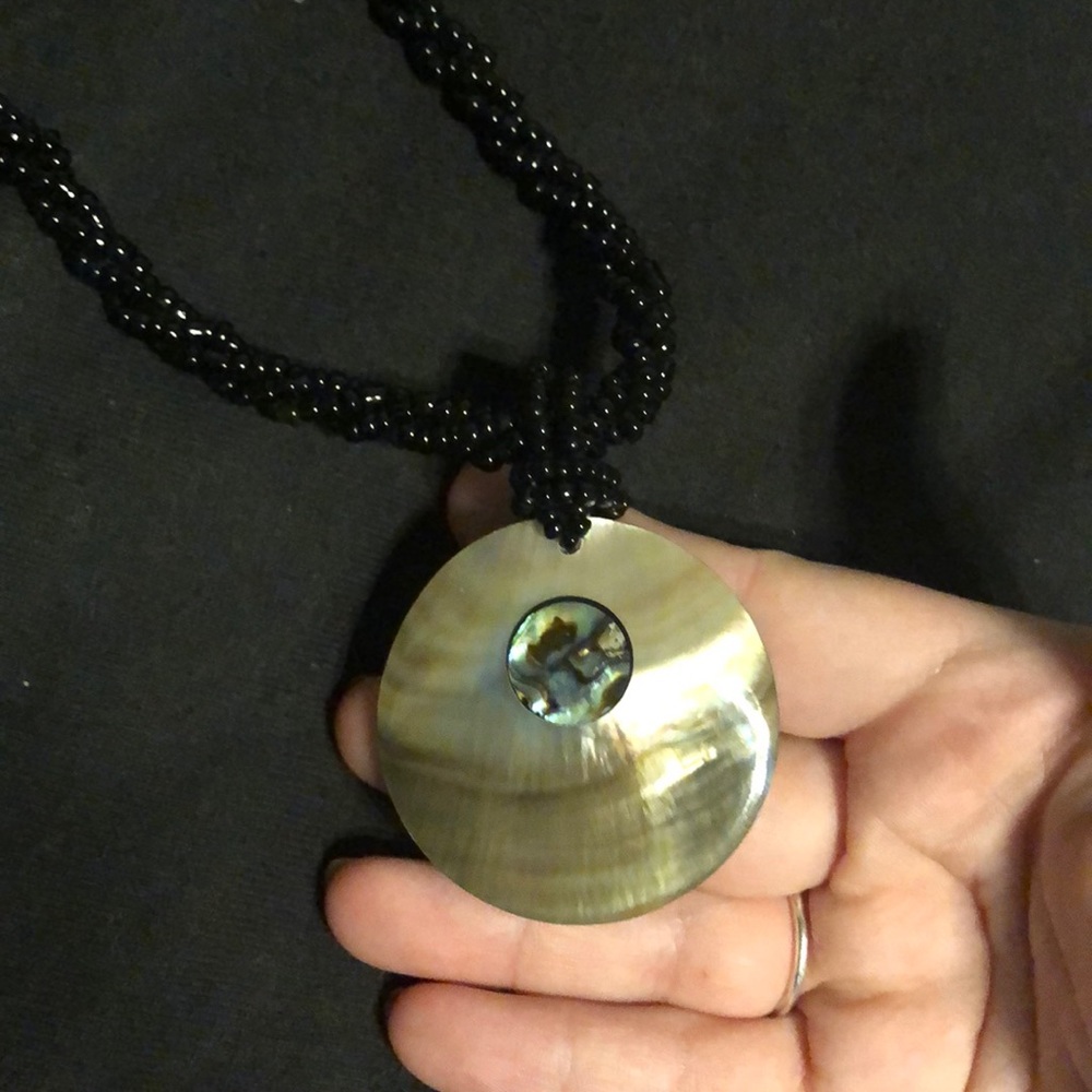 ‼️PRICE DROP‼️ Shell necklace